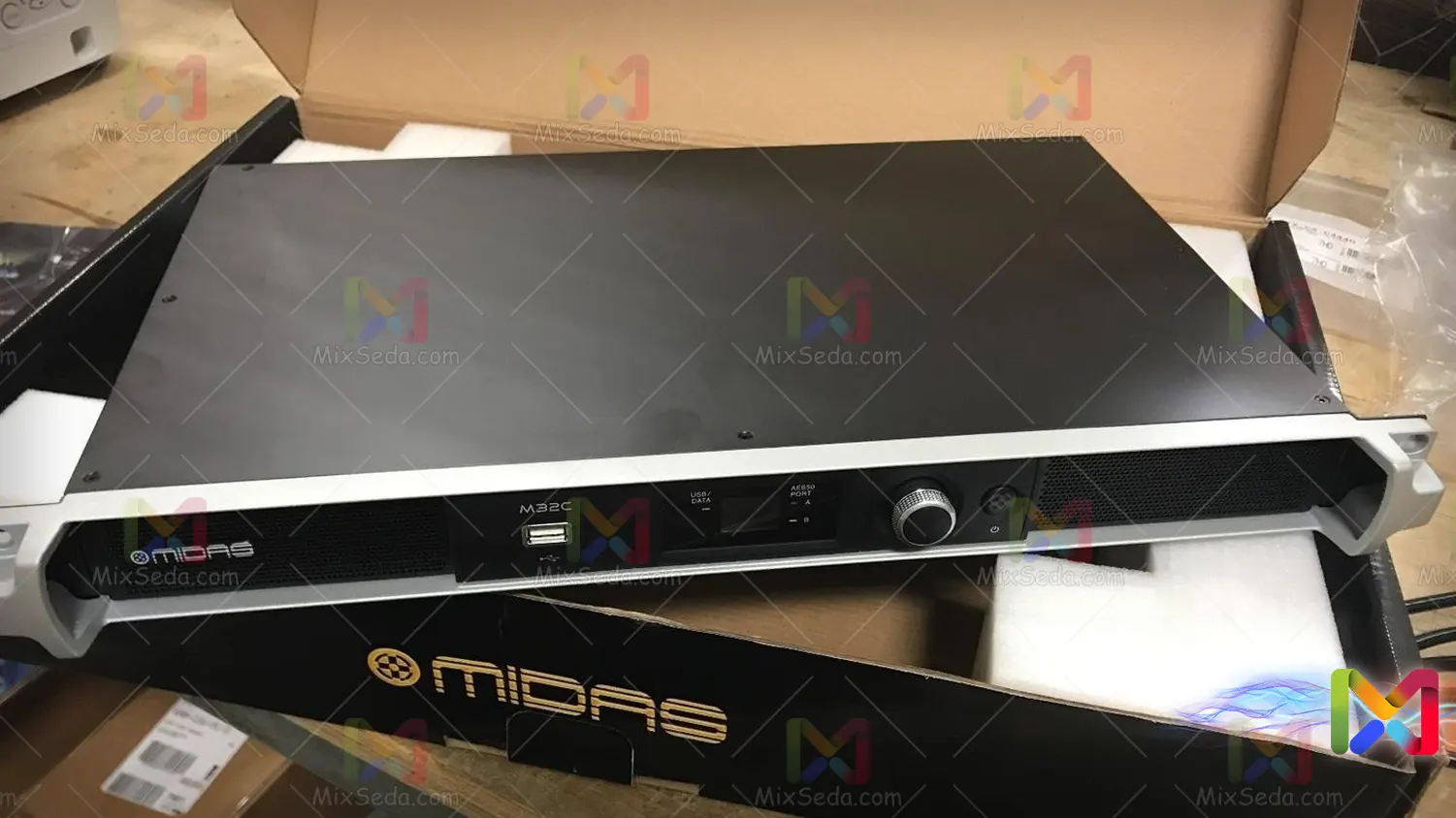 MIDAS M32C Digital mixer